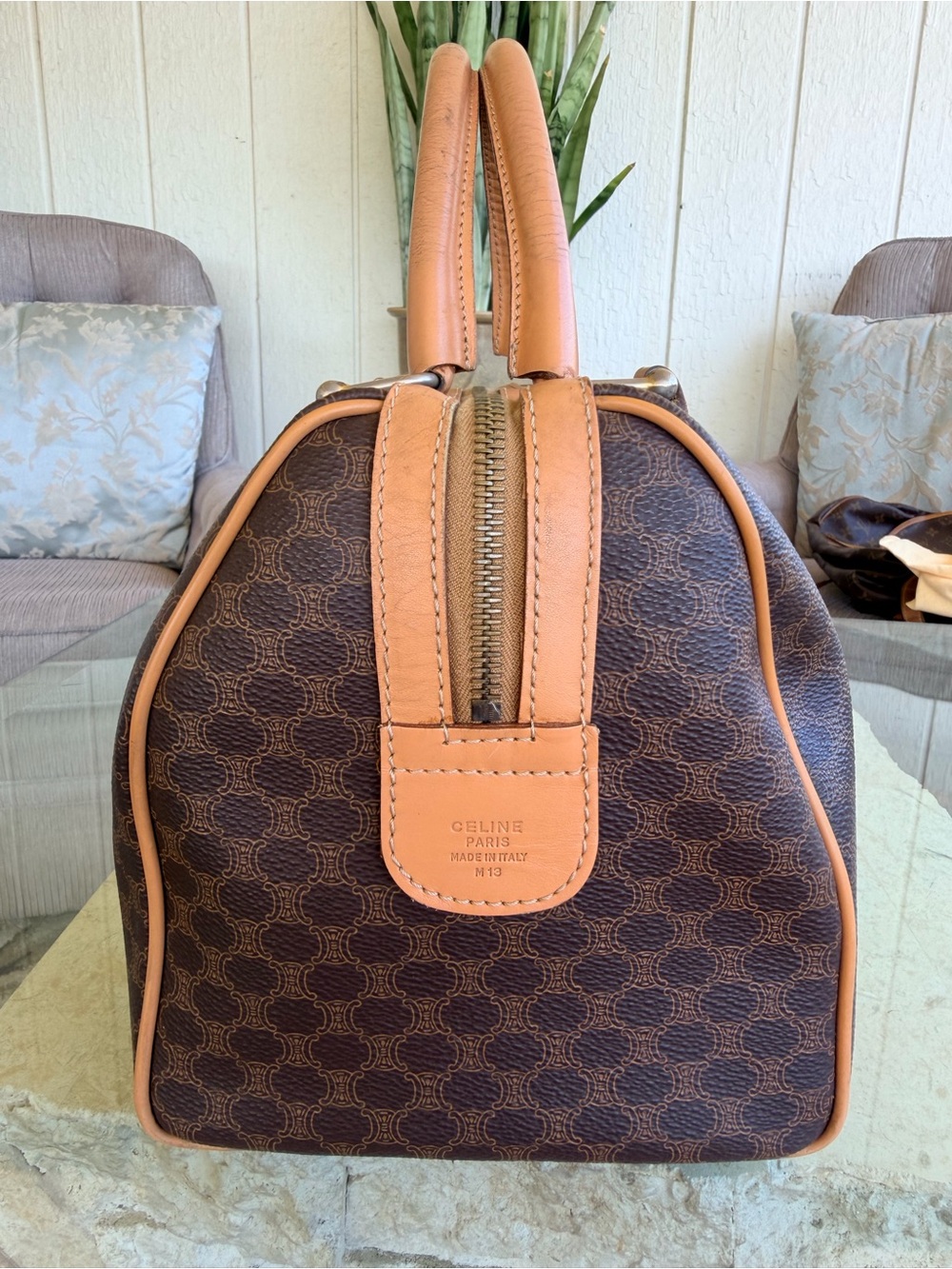 Celine Boston ๐๐๐ - Picture 3 of 8